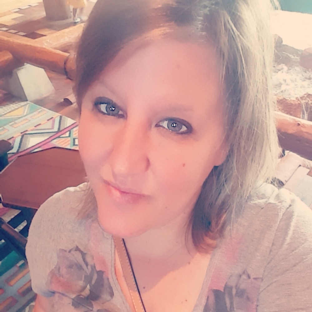 Meet your Posher, Carrie